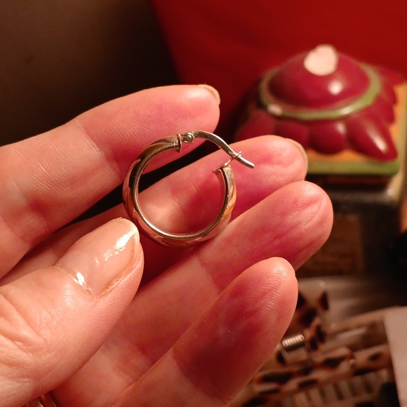 Meet your Posher, Robin - Picture 10 of 10